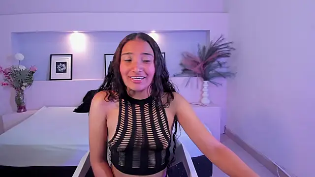 BellaSky4 online show from 10/03/25, 12:02