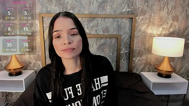 Snapshot of DannaBelucci chatting on 09/20/25, 12:39 DannaBelucci online show from 09/20/25, 12:39