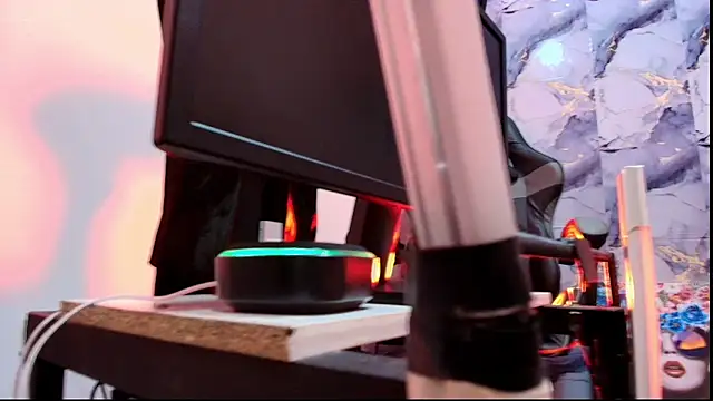 Snapshot of AngelThroatt chatting on 09/29/25, 03:44 AngelThroatt online show from 09/29/25, 03:44