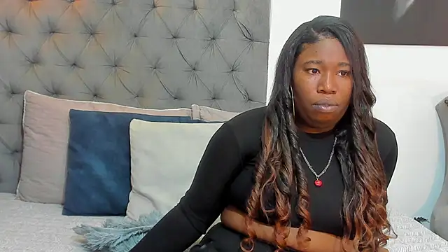 nahiroby ebony online show from 04/15/26, 05:53