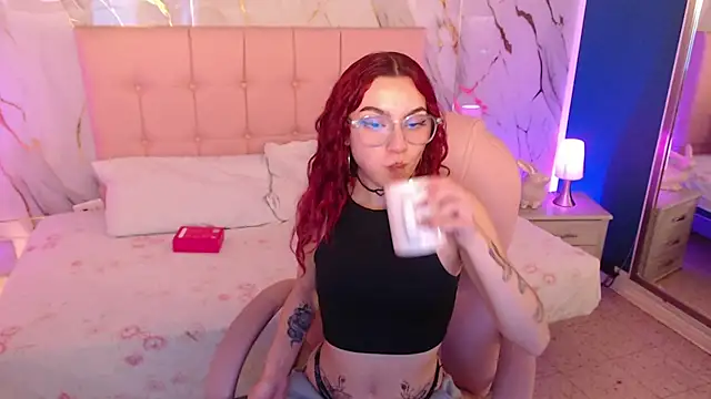 Red kytty6 online show from 11/22/25, 03:33