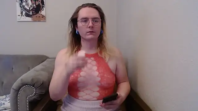 Snapshot of Elliebell chatting on 01/13/26, 05:51 Elliebell online show from 01/13/26, 05:51