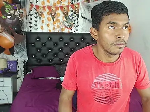 Snapshot of Adam_Morgan2 chatting on 10/17/25, 05:21 Adam Morgan2 online show from 10/17/25, 05:21