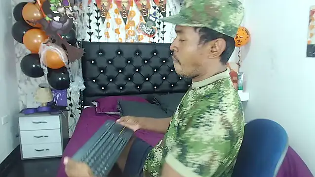 Snapshot of Adam_Morgan2 chatting on 10/20/25, 02:28 Adam Morgan2 online show from 10/20/25, 02:28