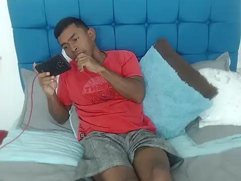 Snapshot of Adam_Morgan2 chatting on 11/11/25, 04:45 Adam Morgan2 online show from 11/11/25, 04:45