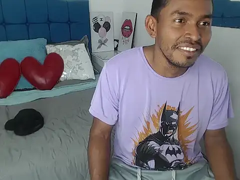 Snapshot of Adam_Morgan2 chatting on 11/19/25, 03:28 Adam Morgan2 online show from 11/19/25, 03:28