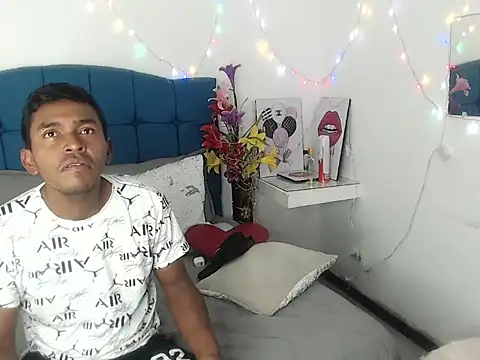 Snapshot of Adam_Morgan2 chatting on 12/02/25, 04:18 Adam Morgan2 online show from 12/02/25, 04:18