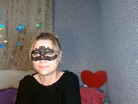 Miss Nona online show from 11/11/25, 05:24