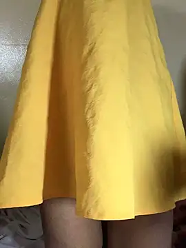 Snapshot of NeoleeLkr chatting on 12/20/25, 10:11 NeoleeLkr online show from 12/20/25, 10:11