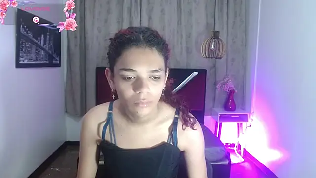 Snapshot of luisa__torres chatting on 07/10/26, 03:22 luisa torres online show from 07/10/26, 03:22
