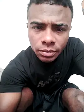 Snapshot of _yefez chatting on 10/11/25, 07:56 yefez online show from 10/11/25, 07:56