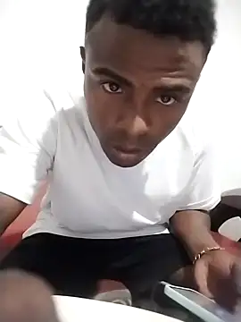 Snapshot of _yefez chatting on 11/26/25, 05:08 yefez online show from 11/26/25, 05:08