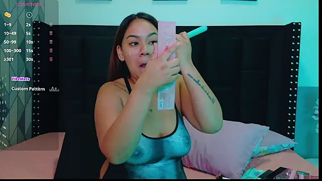 mamaneedsfun online show from 09/18/25, 01:02