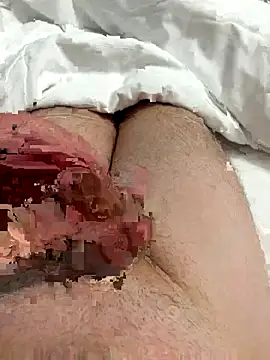 Snapshot of lolo33500 chatting on 10/07/25, 07:55 lolo33500 online show from 10/07/25, 07:55