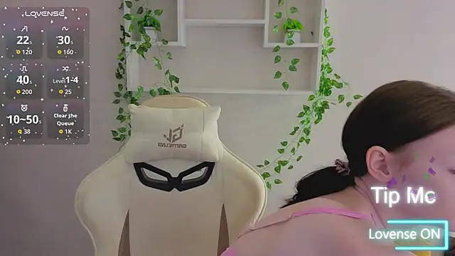 Jennie Hunter online show from 12/05/25, 09:40