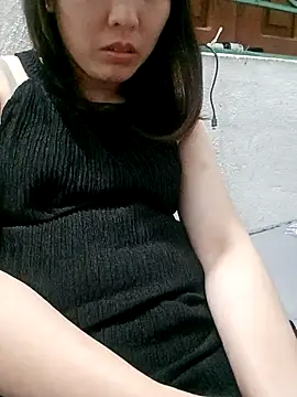 Snapshot of Dam-Lissa chatting on 10/30/25, 02:02 Dam-Lissa online show from 10/30/25, 02:02