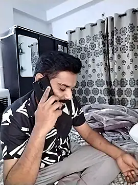 Snapshot of avi007p chatting on 01/09/26, 03:04 avi007p online show from 01/09/26, 03:04