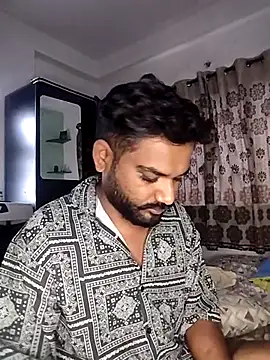 Snapshot of avi007p chatting on 06/16/26, 12:19 avi007p online show from 06/16/26, 12:19