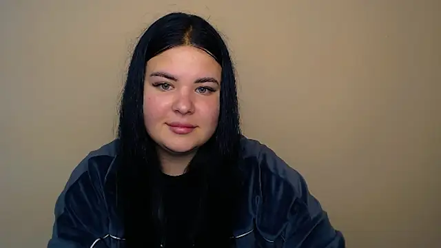 Snapshot of _Trisha_li chatting on 10/14/25, 10:16 Trisha li online show from 10/14/25, 10:16