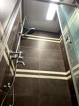 300-AMAM online show from 10/07/25, 04:20