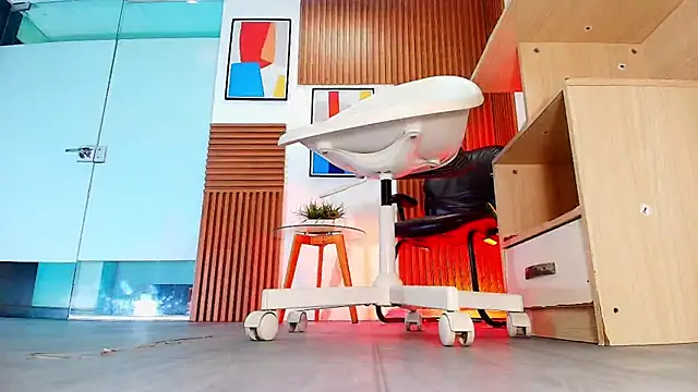 sweet mile online show from 05/09/26, 12:10