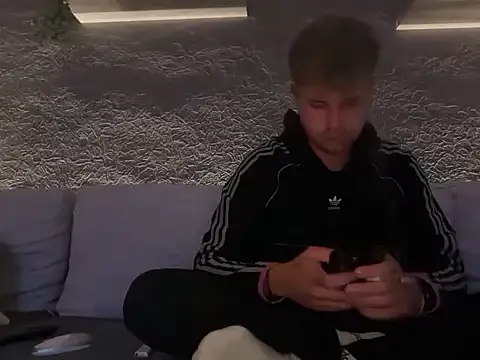 RioBlaze online show from 10/27/25, 09:08