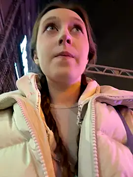 Snapshot of FroggyAnna chatting on 11/20/25, 03:01 FroggyAnna online show from 11/20/25, 03:01