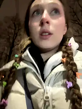 Snapshot of FroggyAnna chatting on 11/25/25, 04:40 FroggyAnna online show from 11/25/25, 04:40