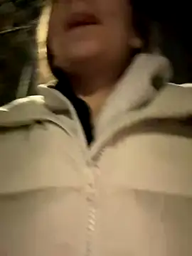 Snapshot of FroggyAnna chatting on 11/26/25, 06:20 FroggyAnna online show from 11/26/25, 06:20