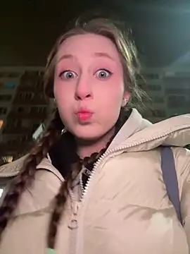 Snapshot of FroggyAnna chatting on 12/03/25, 03:10 FroggyAnna online show from 12/03/25, 03:10