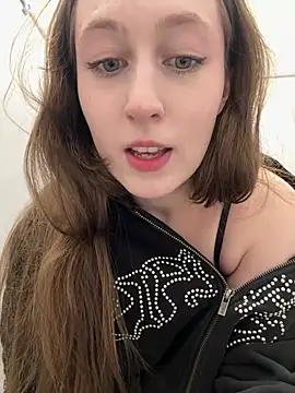 FroggyAnna online show from 07/07/26, 03:27