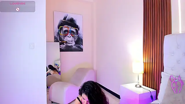 IrisLaurent online show from 11/02/25, 03:36