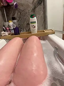 Imogenbabyyy online show from 04/10/26, 07:18