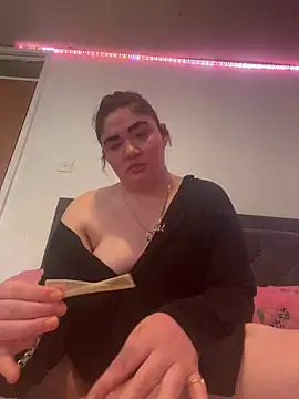 Imogenbabyyy online show from 04/11/26, 01:59