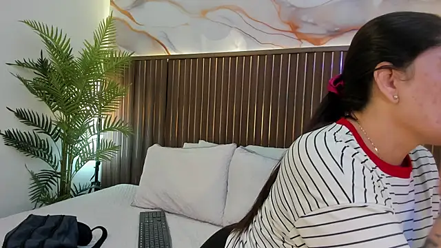 Roxie-NS online show from 01/14/26, 11:49