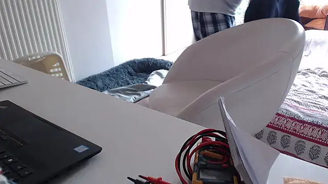 knodli online show from 10/23/25, 09:19