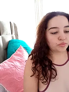 Snapshot of LoanaSantos chatting on 03/13/26, 08:48 LoanaSantos online show from 03/13/26, 08:48