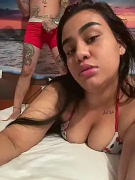 Snapshot of miawhithee chatting on 11/08/25, 11:58 miawhithee online show from 11/08/25, 11:58