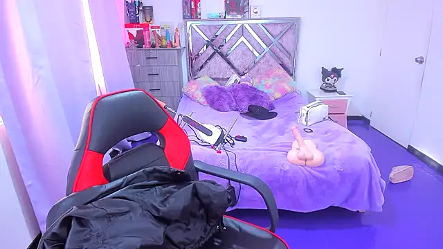 Luna Analya online show from 01/19/26, 01:15