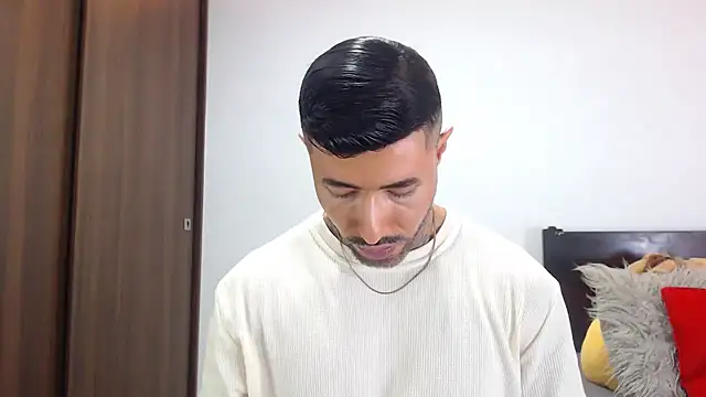 andrea de lucaa online show from 02/14/26, 03:25