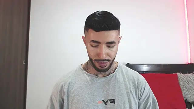 andrea de lucaa online show from 03/18/26, 03:31