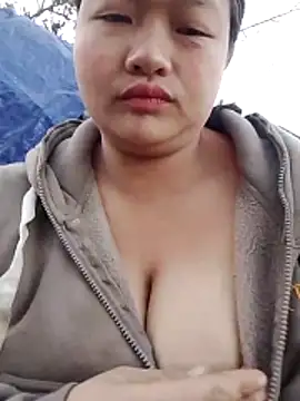 girl-babi online show from 11/28/25, 09:56