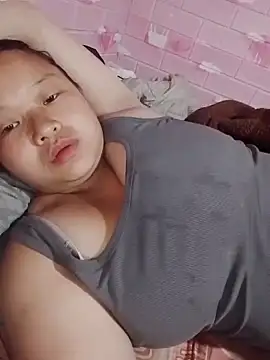 girl-babi online show from 04/13/26, 01:05