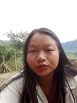 Snapshot of girl-babi chatting on 07/04/26, 01:23 girl-babi online show from 07/04/26, 01:23
