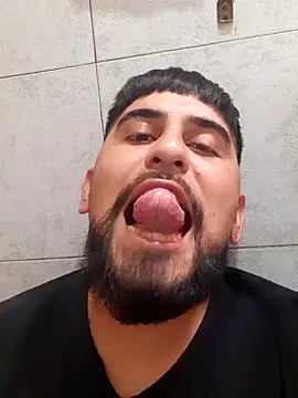 Snapshot of Facosaf chatting on 11/18/25, 06:45 Facosaf online show from 11/18/25, 06:45