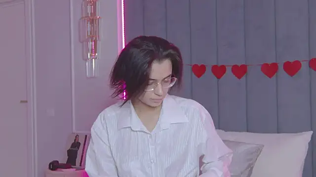 VioletAsh online show from 03/09/26, 04:27