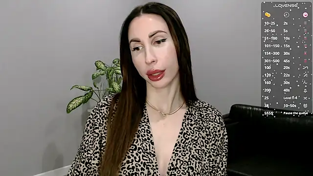 Ella Sea online show from 12/02/25, 09:14