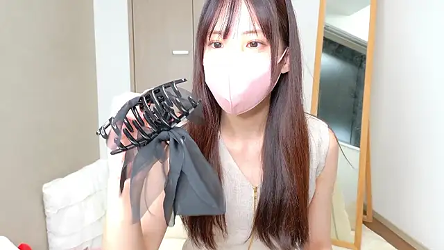 Snapshot of riri__nyan_o0 chatting on 04/21/26, 11:05 riri nyan o0 online show from 04/21/26, 11:05