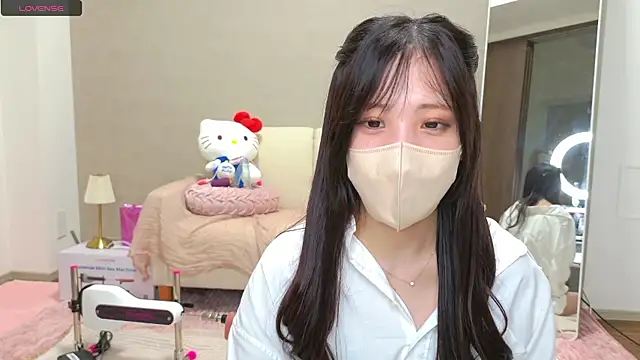 Snapshot of riri__nyan_o0 chatting on 06/28/26, 01:39 riri nyan o0 online show from 06/28/26, 01:39