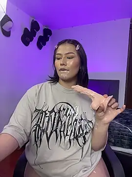 Candy Velvet online show from 05/15/26, 10:50